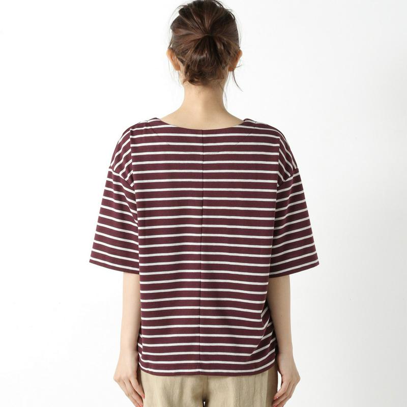 ゆったりドロップショルダーワイドＴシャツ