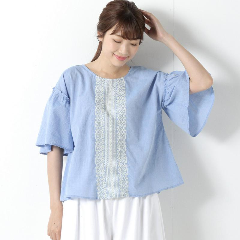 前身刺繍ブラウス