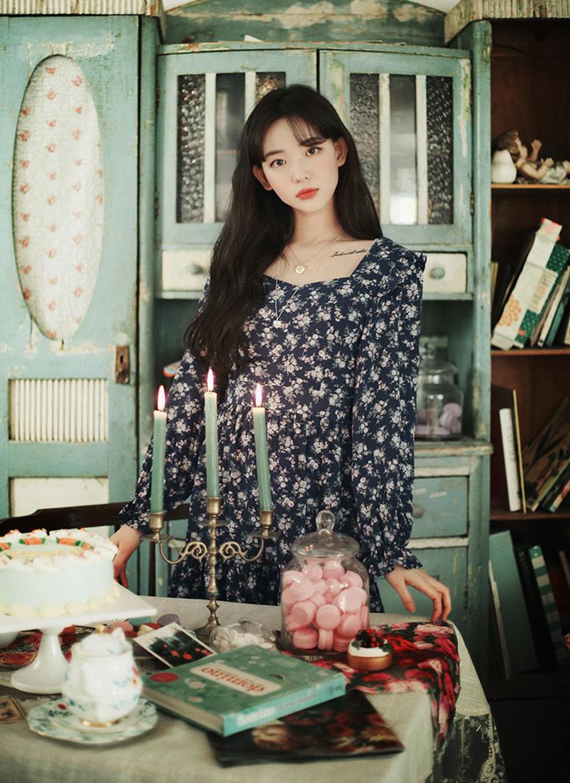 ハートネック花柄ミニワンピース