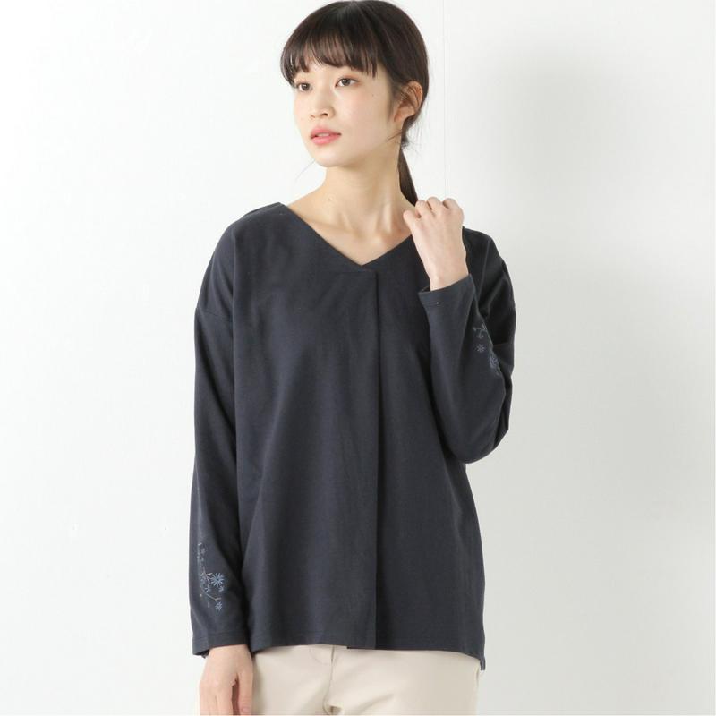 表面感のあるピーチ起毛のタック入りＴシャツ（ノージーン/NO JEAN）