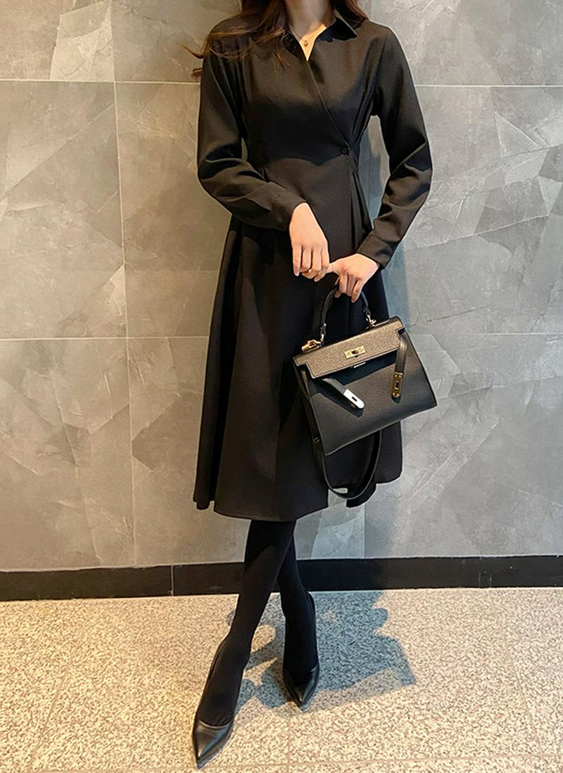 サイドボタンカラーワンピース