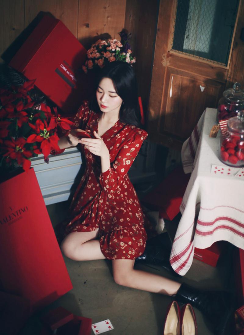 花柄フリルヘムラップワンピース