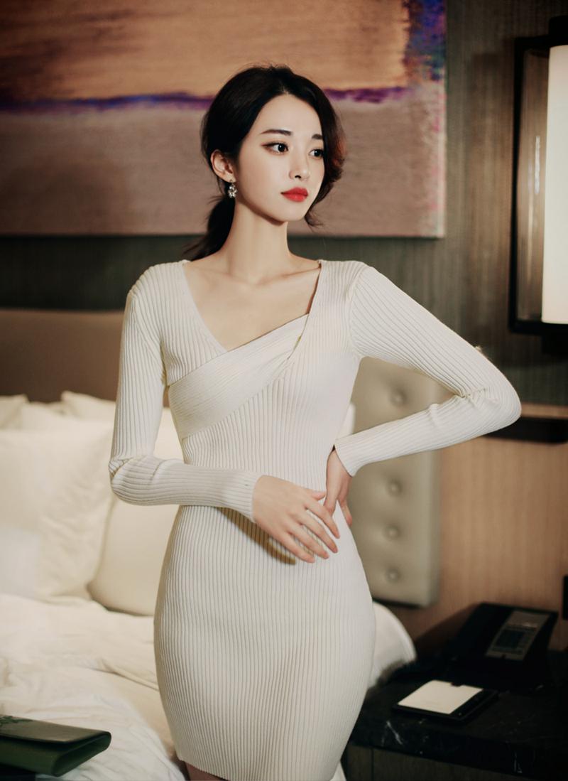 クロススリムリブニットワンピース