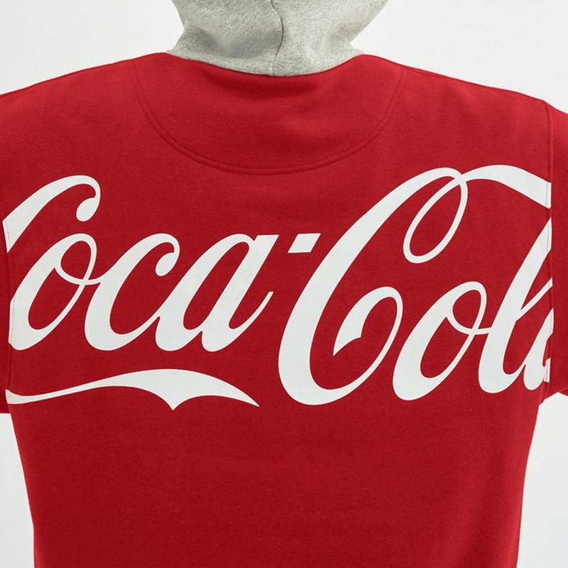 ビッグスウェットパーカ(長袖)Coca-Cola+E