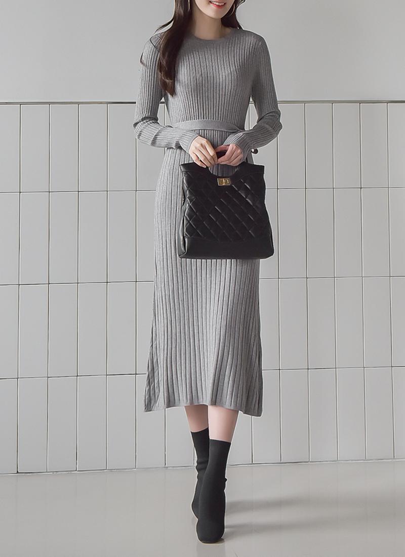 腰ヒモ付リブニットスリムワンピース