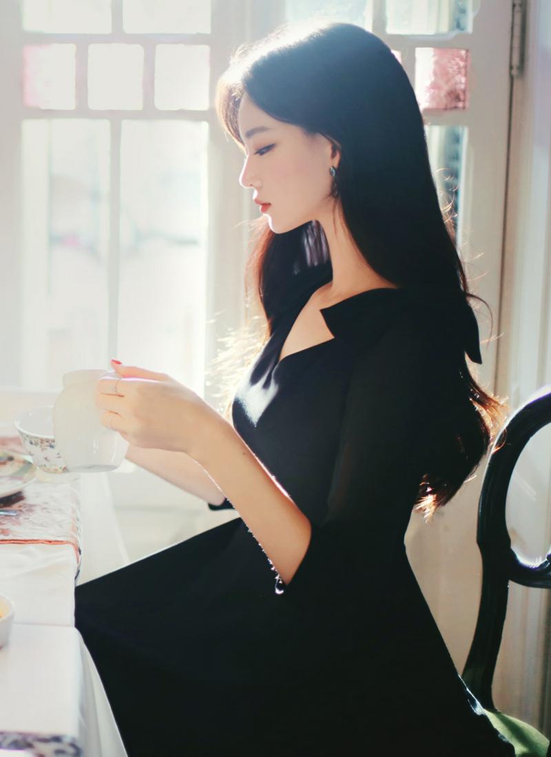 リボンVネックミニワンピース