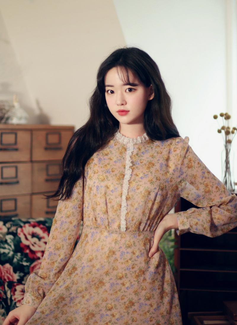 レースライン花柄ミニワンピース