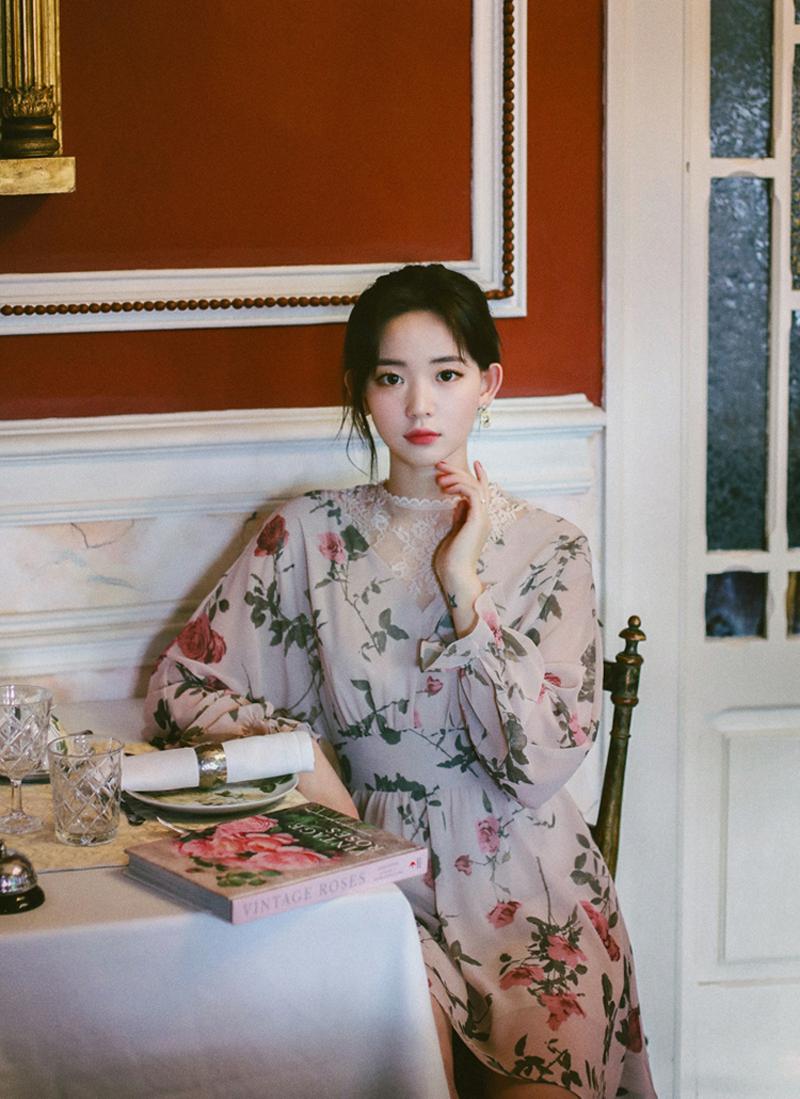 レースネックウエストマークミニワンピース