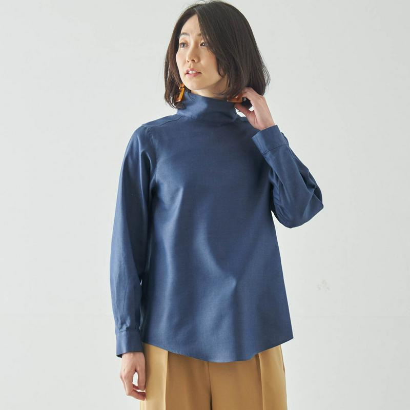 【ＳＴＹＬＥ　ＳＮＡＰセレクト】デニム調ハイネックブラウス（ボウタイ取外し可）