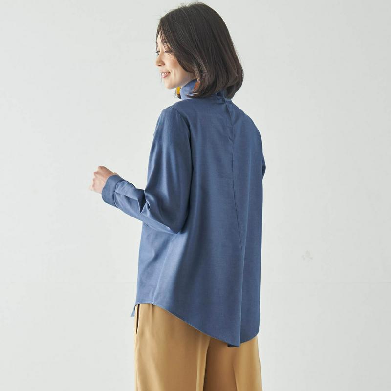 【ＳＴＹＬＥ　ＳＮＡＰセレクト】デニム調ハイネックブラウス（ボウタイ取外し可）