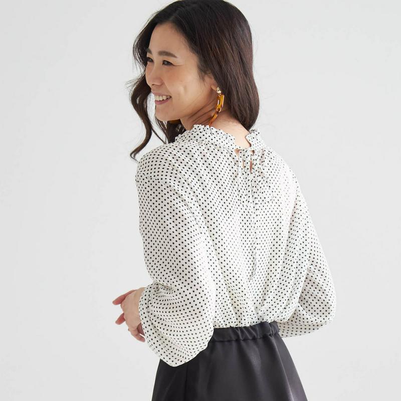【ＳＴＹＬＥ　ＳＮＡＰセレクト】前後２ＷＡＹドット柄プリントブラウス［日本製］