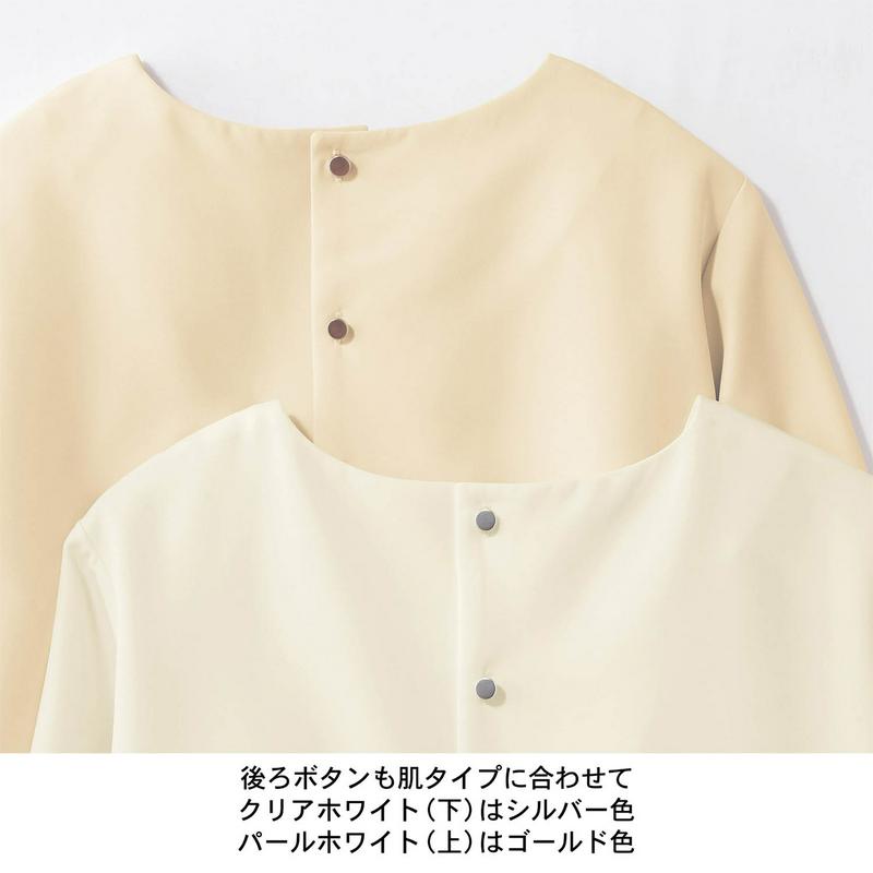 後ろボタン使いストレッチダブルクロスブラウス【汚れにくい白】（フェール アン カラン／FAIRE UN CALIN）