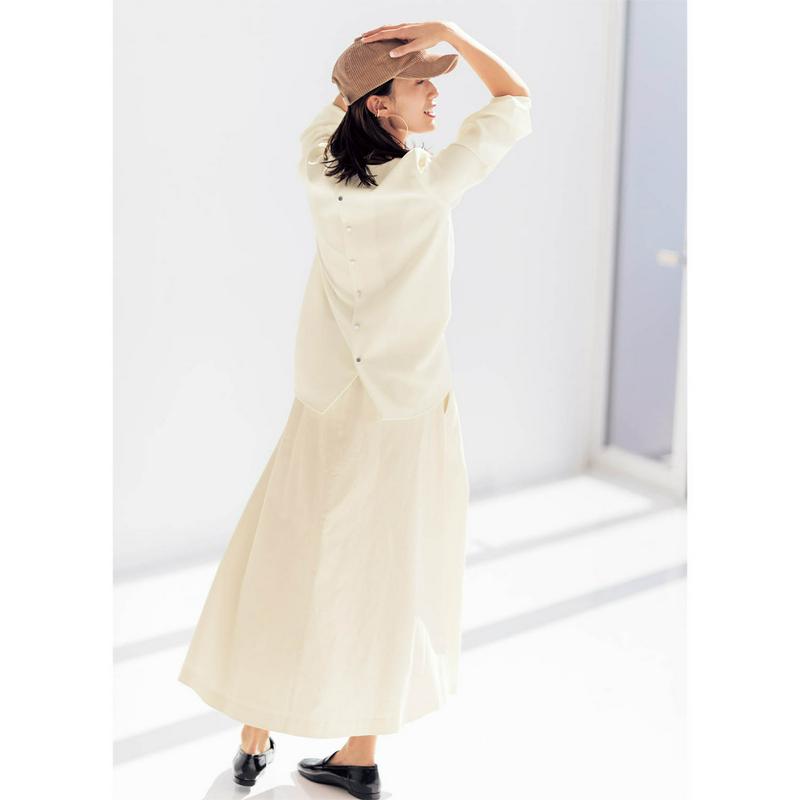 後ろボタン使いストレッチダブルクロスブラウス【汚れにくい白】（フェール アン カラン／FAIRE UN CALIN）