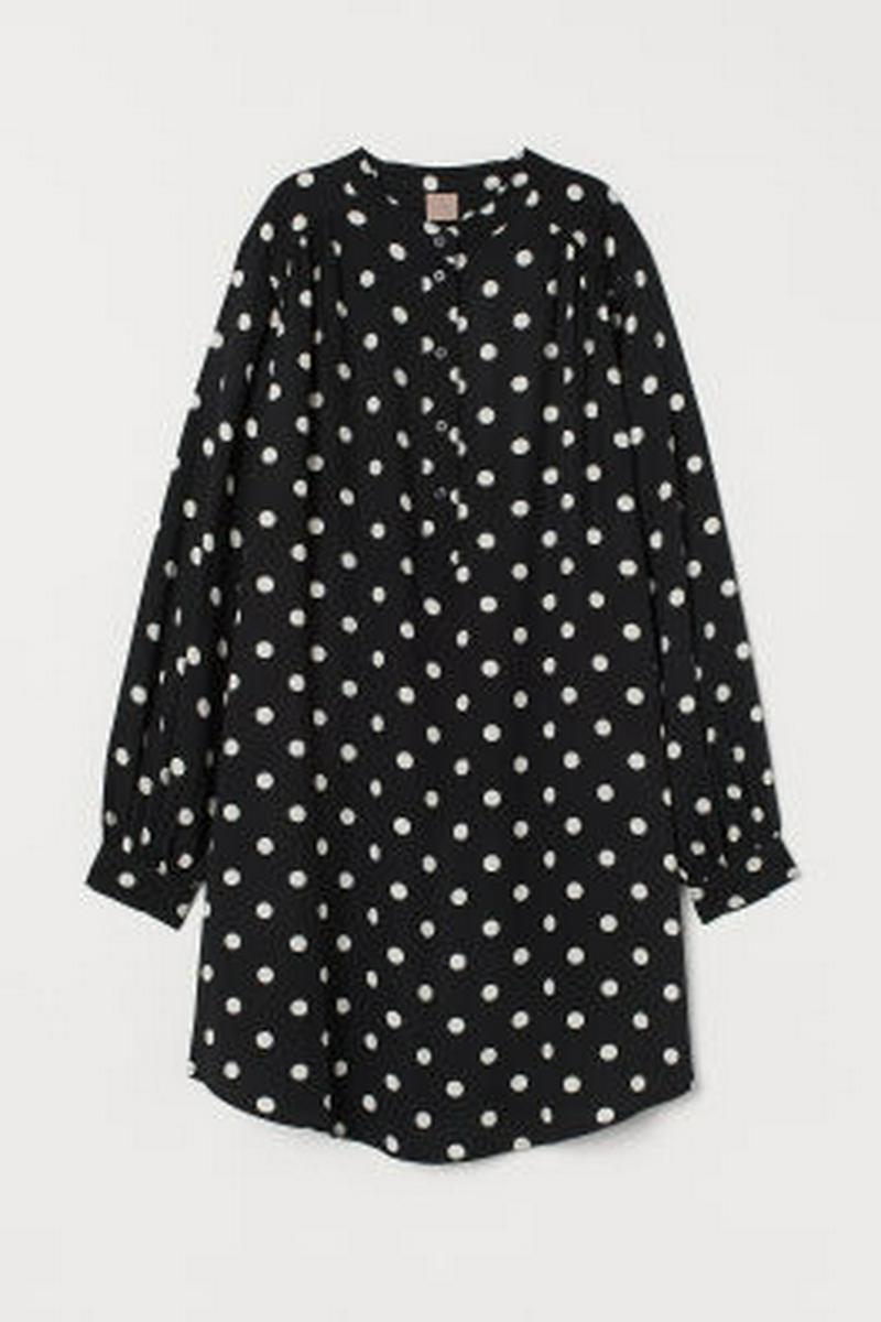 H&M+ Vネックワンピース
