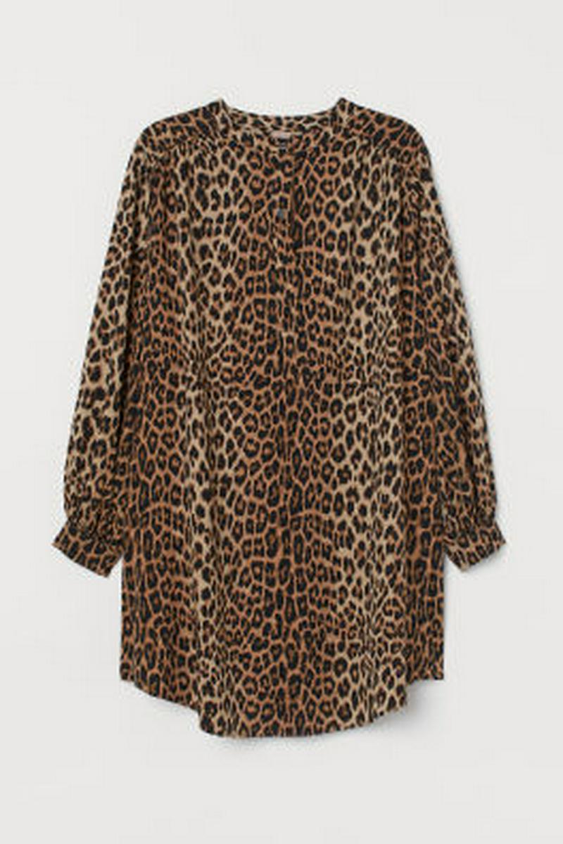 H&M+ Vネックワンピース
