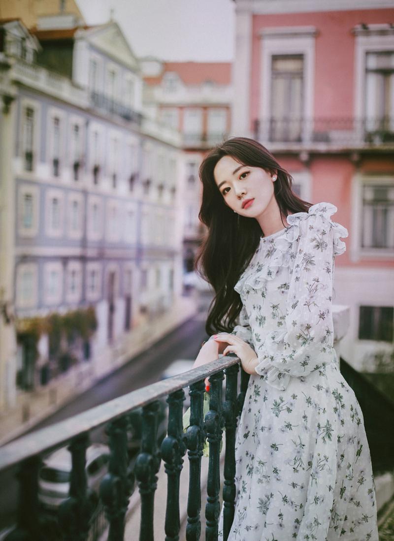 フリルライン花柄バックリボンワンピース