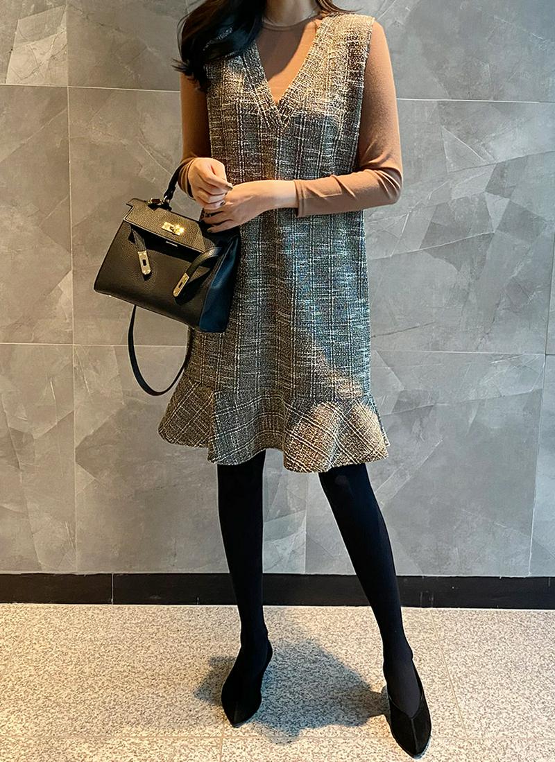 Vネックツイードスリーブレスワンピース