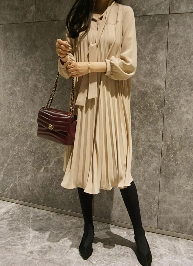 ボウタイプリーツワンピース