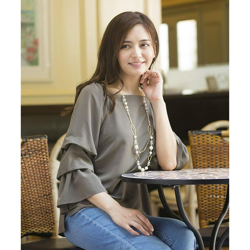 【５０％ＯＦＦ】バックリボンタックスリーブブラウス【３８～４６】