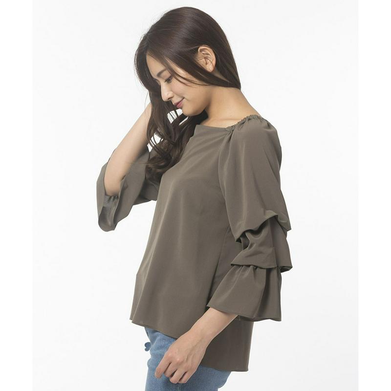 【５０％ＯＦＦ】バックリボンタックスリーブブラウス【３８～４６】