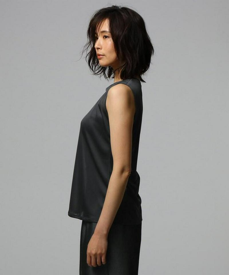 シアーノースリーブトップス