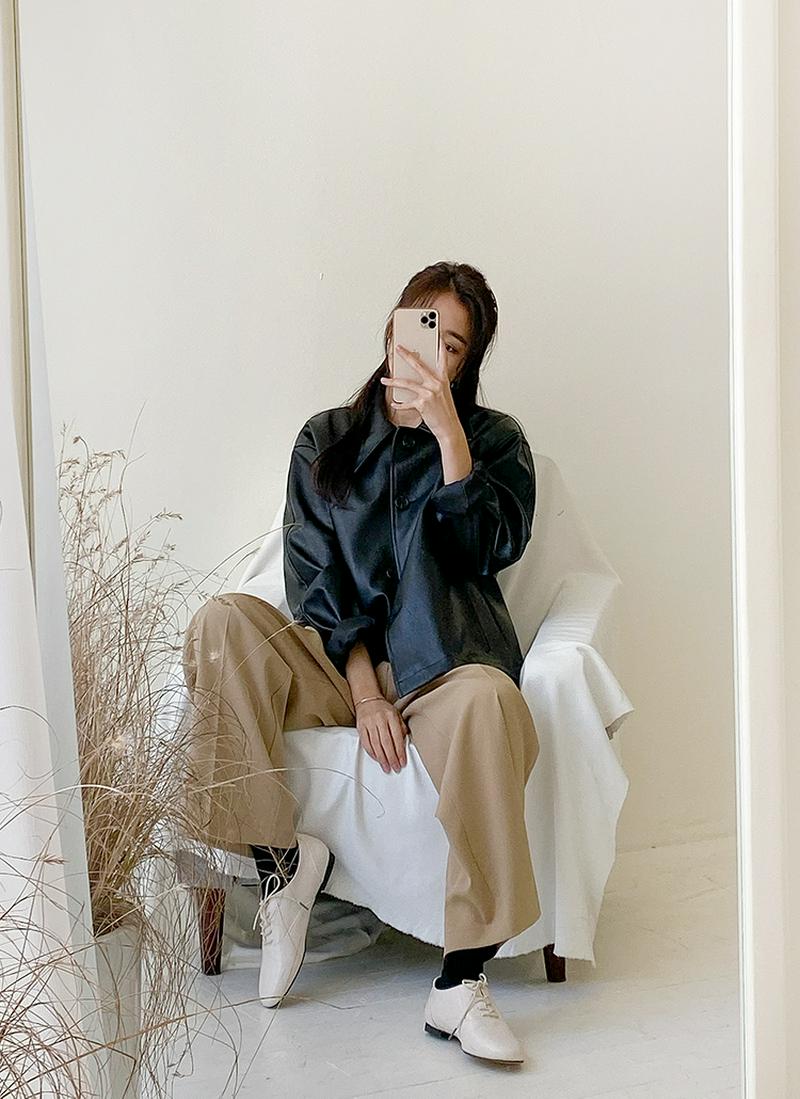 ボリュームスリーブレザー風ジャケット