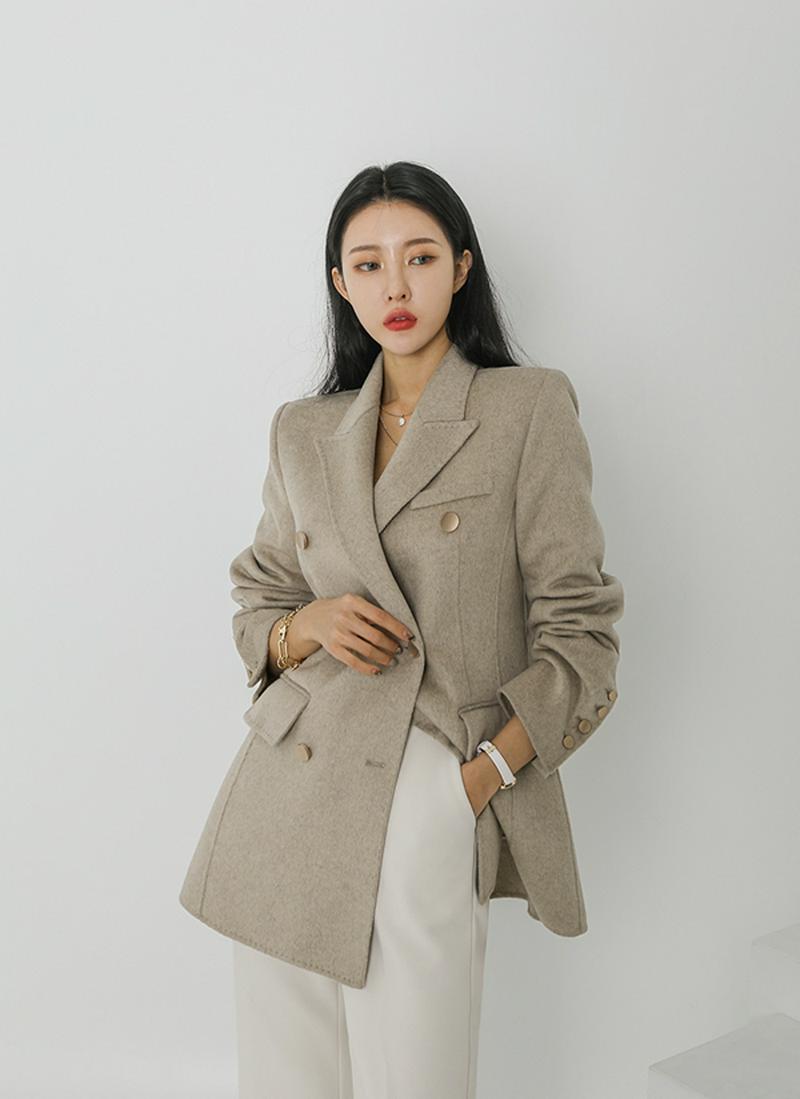 ゴールドダブルボタンジャケット