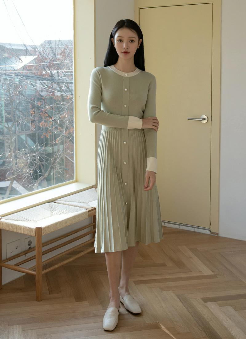 パール風ラインニットワンピース