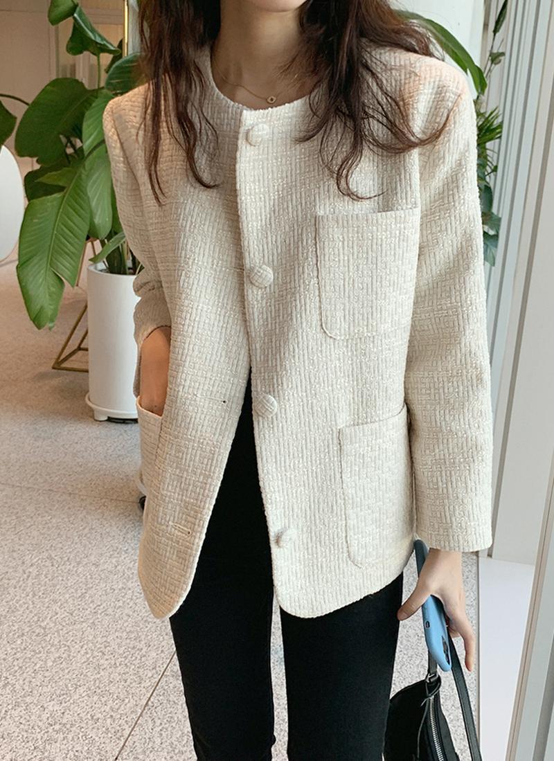 ノーカラーツイードジャケット