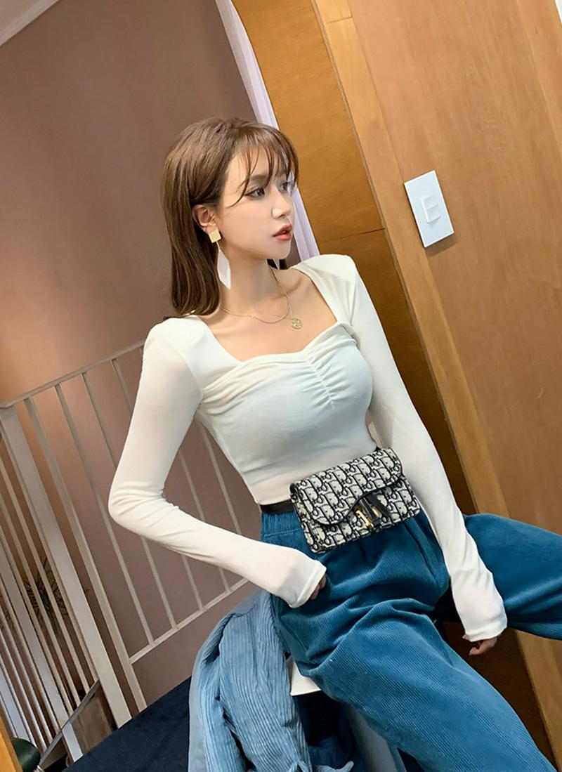 スクエアギャザーネックスリムTシャツ