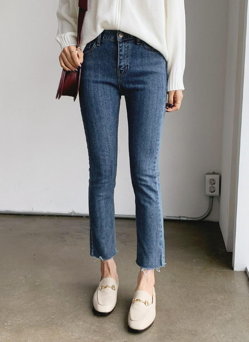 カットスリムデニムパンツ・全1色