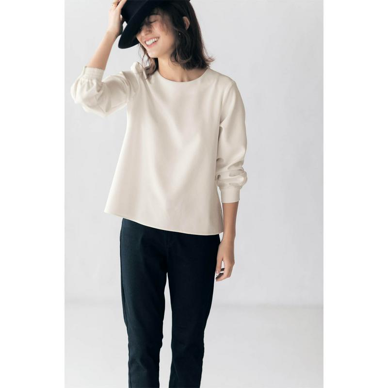 【ＳＴＹＬＥ　ＳＮＡＰ掲載】ストレッチブラウス【汚れにくい白】