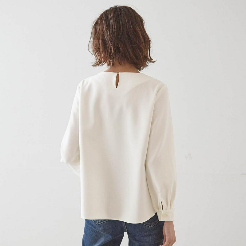 【ＳＴＹＬＥ　ＳＮＡＰ掲載】ストレッチブラウス【汚れにくい白】