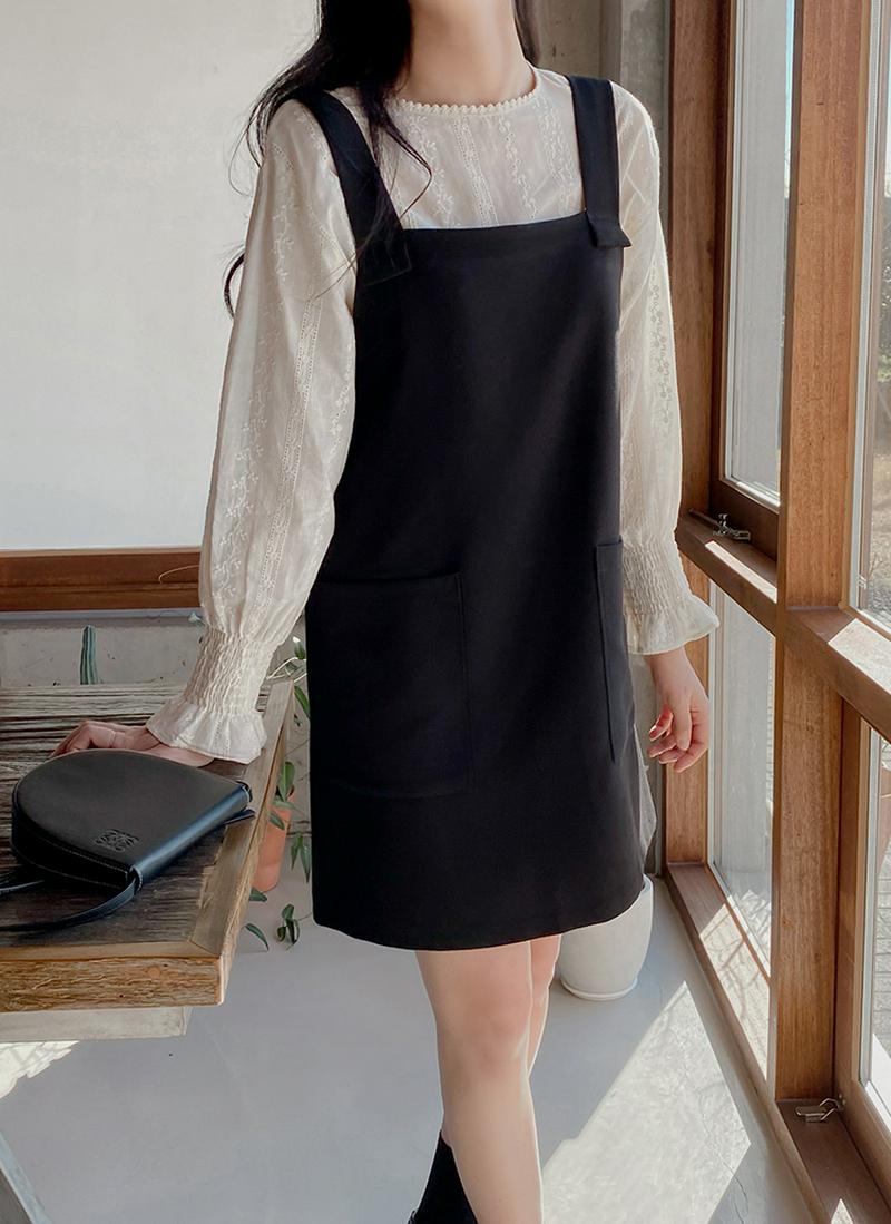 ブラックミニワンピース