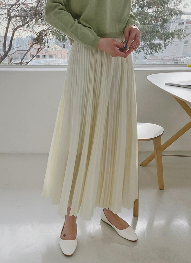 ロング丈プリーツスカート