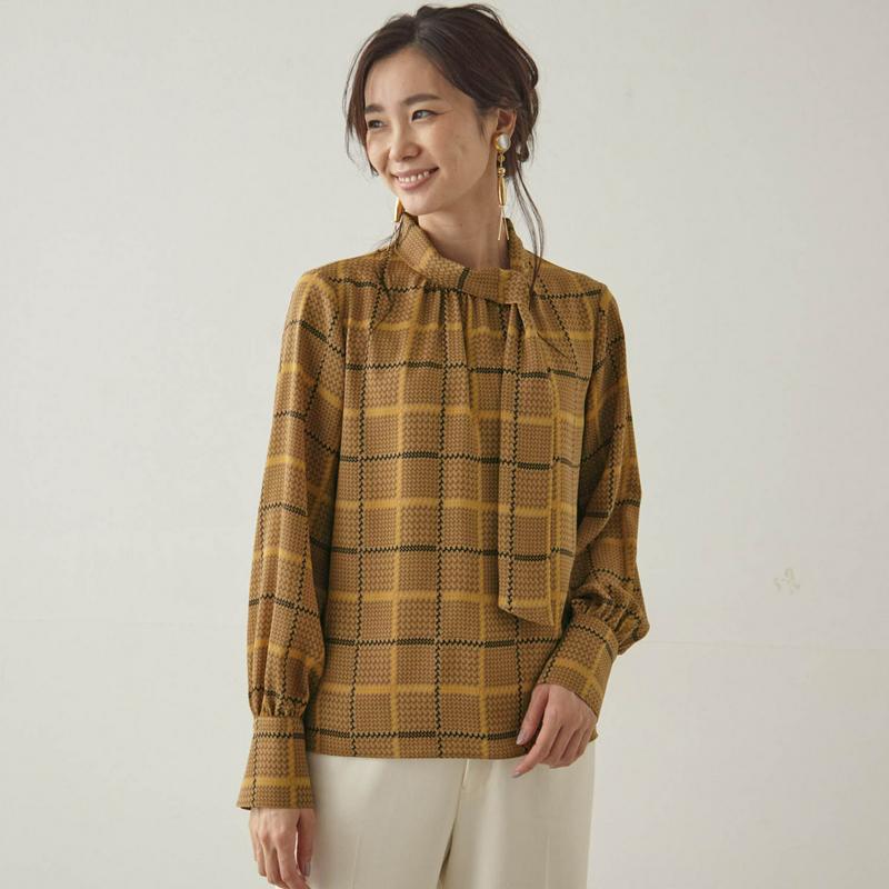 【ＳＴＹＬＥ　ＳＮＡＰセレクト】ホースプリントブラウス