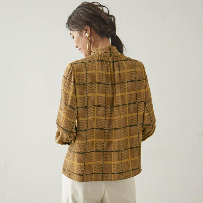 【ＳＴＹＬＥ　ＳＮＡＰセレクト】ホースプリントブラウス