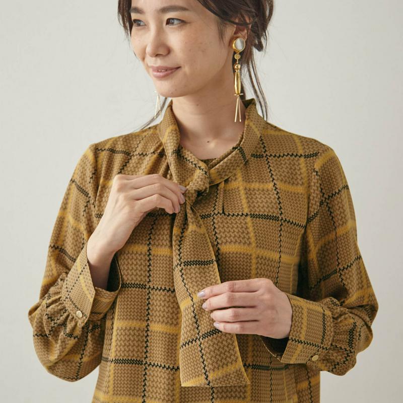 【ＳＴＹＬＥ　ＳＮＡＰセレクト】ホースプリントブラウス
