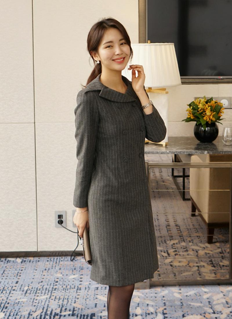 ストライプダブルボタンスリムワンピース