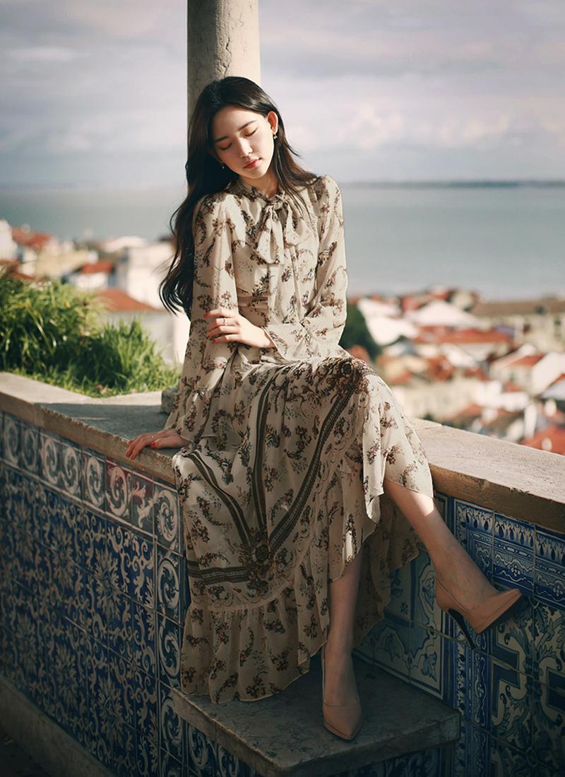 ストラップネックロングワンピース