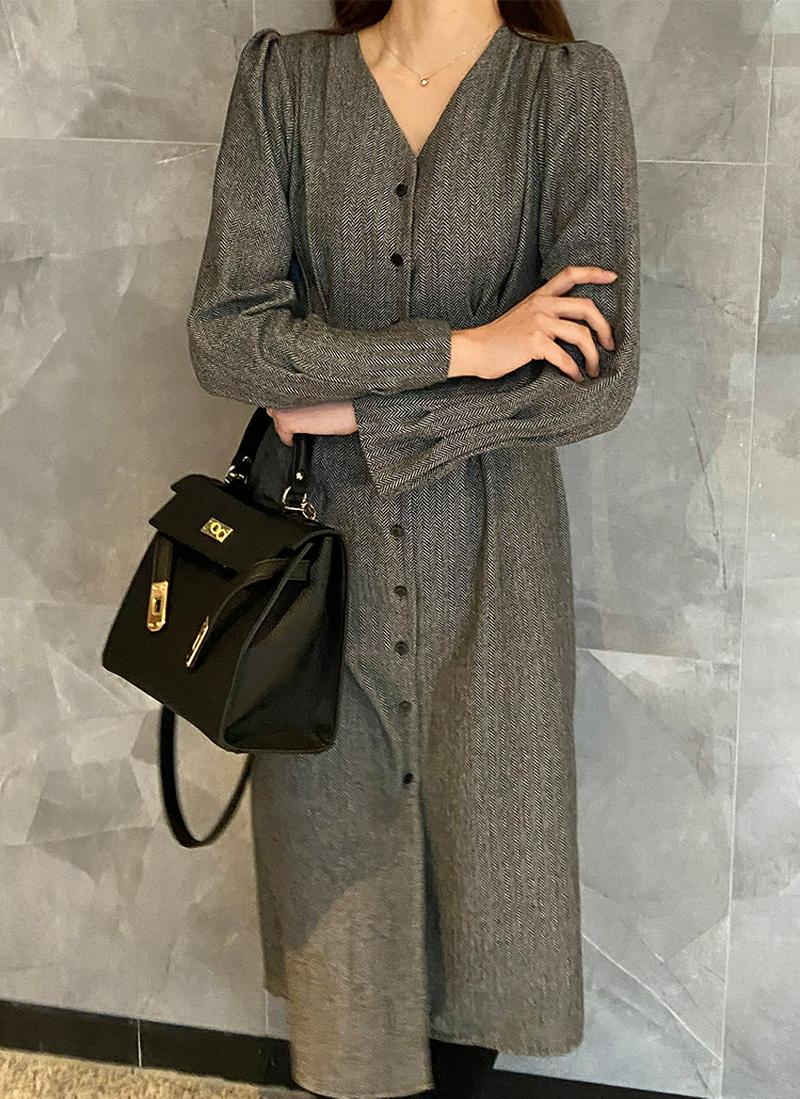 ヘリンボーンVネックワンピース