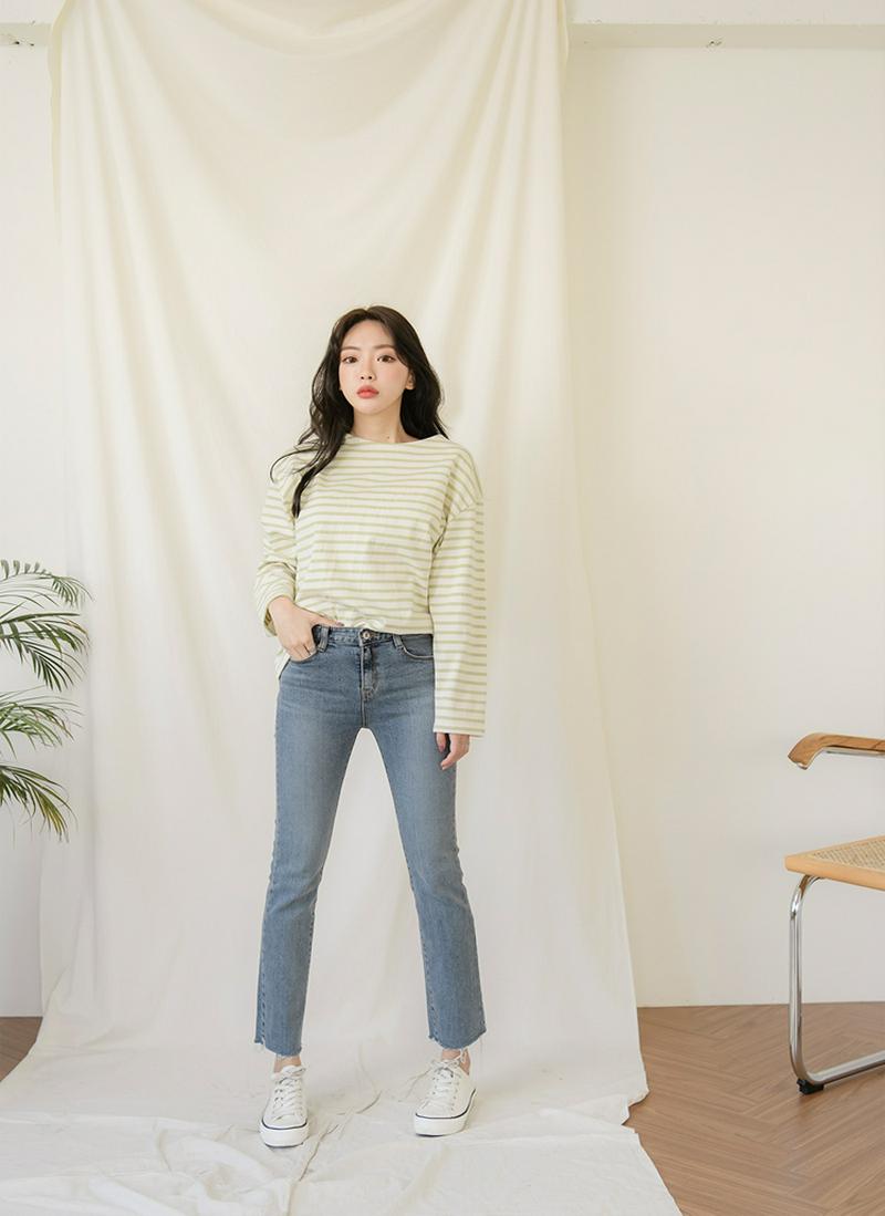 ボートネックボーダー柄Tシャツ