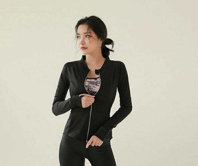 ラウンドヘムジップアップ・全2色 43775 レディース【tops】【韓国 ファッション ジップ ジップアップ トップス フィットネスウェア 運動服 スポーツウェア カジュアル ラウンドヘム シンプル 大人コーデ スポーツ 春 冬】