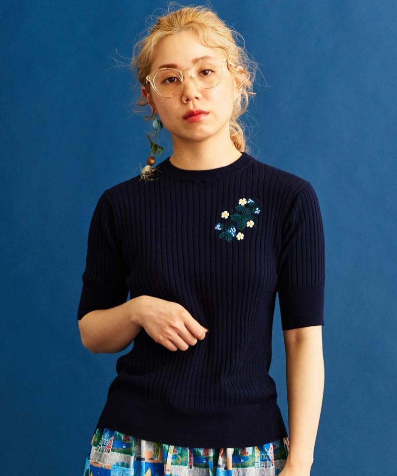 〇eiπe　「いちご」刺繍　半袖プルオーバー