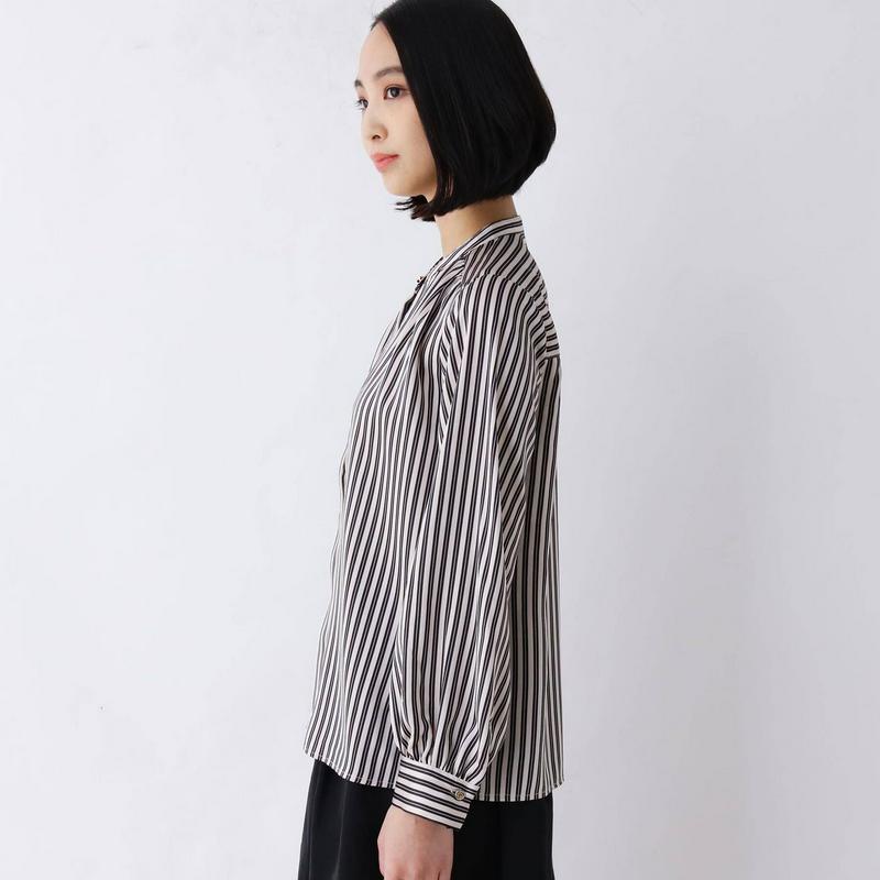 ストライプスタンドカラーブラウス