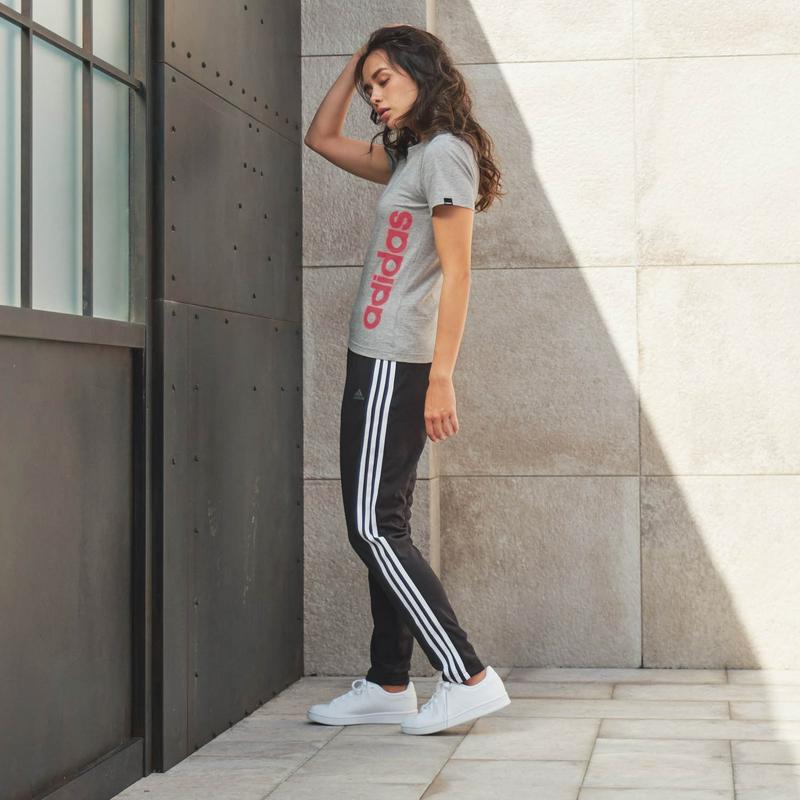 グラフィックＴシャツ（アディダス／adidas）