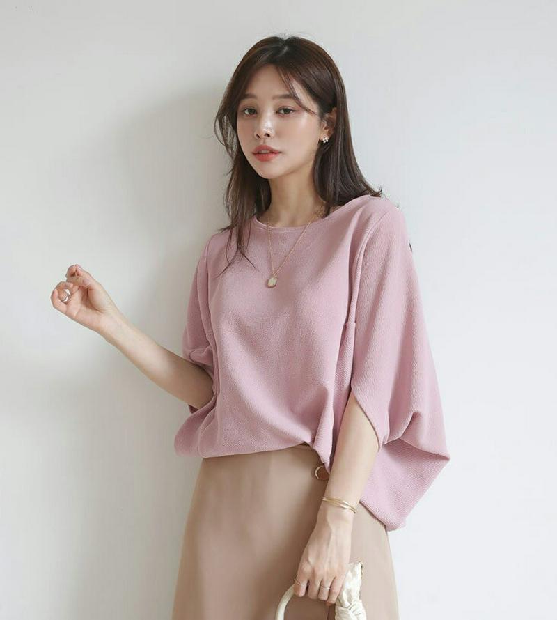 ドルマンスリーブTシャツ・全5色・b61034 レディース【tops】【韓国 ファッション トップス Tシャツ ドルマンスリーブ ドルマン 七分丈 7分丈 七分袖 7分袖 単色 無地 シンプル 大人 体型カバー ゆったり 水色 くすみ ピンク 春 夏】【ハイホリHIHOLLI】