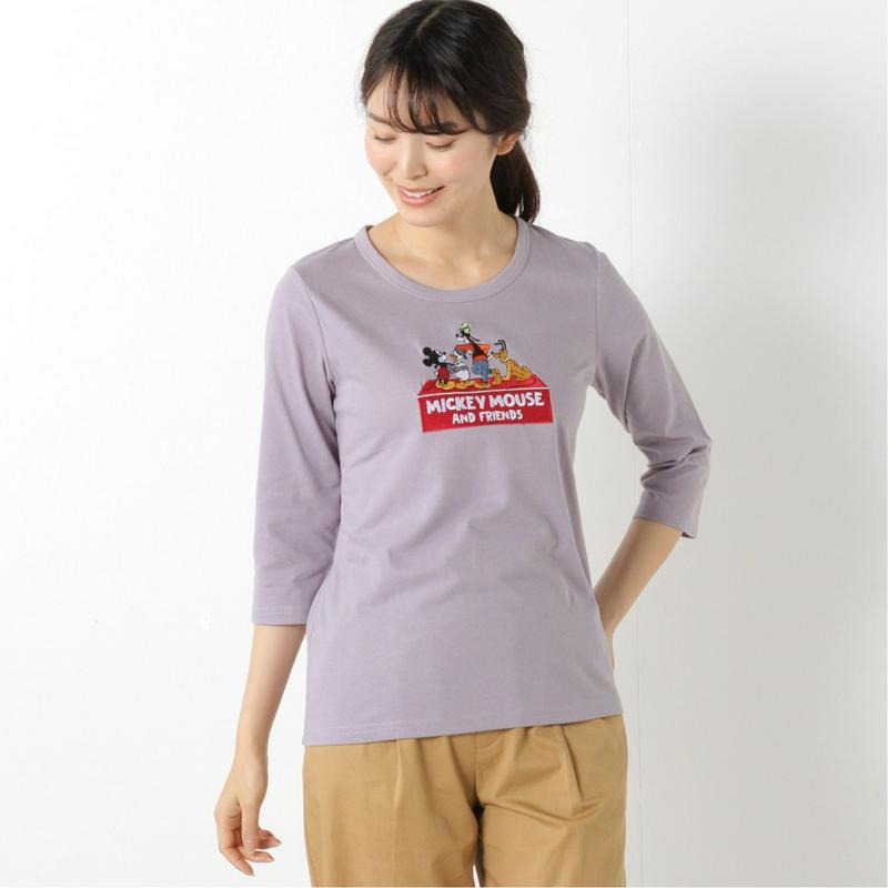 【おうちディズニー】ロゴ７分袖刺繍Ｔシャツ「ミッキー＆フレンズ」【Ｍ～３Ｌ】（ディズニー）