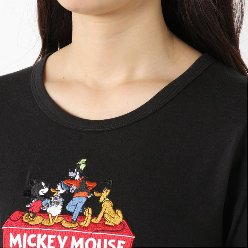 【おうちディズニー】ロゴ７分袖刺繍Ｔシャツ「ミッキー＆フレンズ」【Ｍ～３Ｌ】（ディズニー）