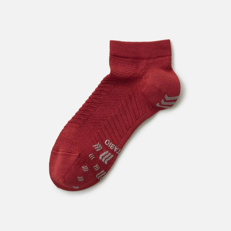 【あす楽】【TABIO SPORTS】 レーシングラン 27〜29cm ダークレッド / 靴下屋 靴下 タビオ タビオスポーツ Tabio くつ下 ショート メンズ 大きいサイズ L 日本製 ¬¬
